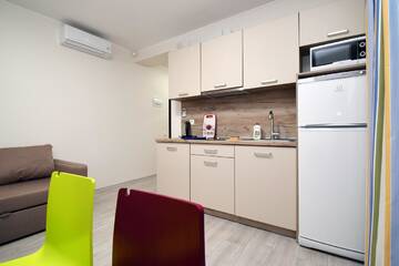 Фото номера Улучшенные апартаменты Апарт-отели Apartments 21 г. Скадовск 5