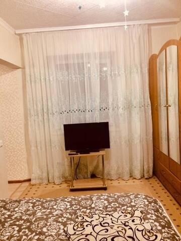 Фото номера Номер-студио с кроватью размера &quot;king-size&quot; и диван-кроватью Мини-отель Номер-Люкс г. Скадовск 27
